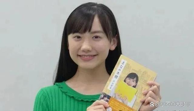 ：才懂小个子冬天要“裙过膝色协调”CQ9电子一米五的芦田爱菜显高搭配(图6)
