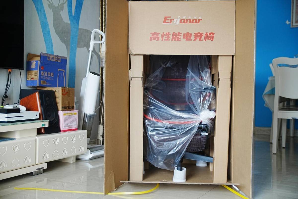 电竞工学椅选购指南功能材质都拉满就是不一样CQ9电子网站买对不买贵？保友金豪雄鹰X9(图24)